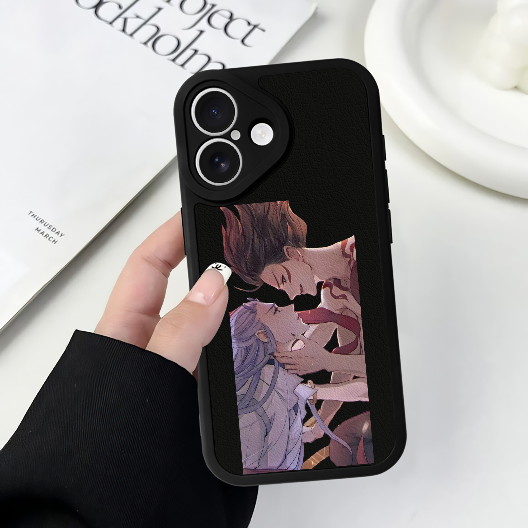 （画像用） Ne Zha 2 ナタ 魔童の大暴れ 【iPhone 16シリーズ対応】シリコンスマホケース（レザー調） 材質：シリコン